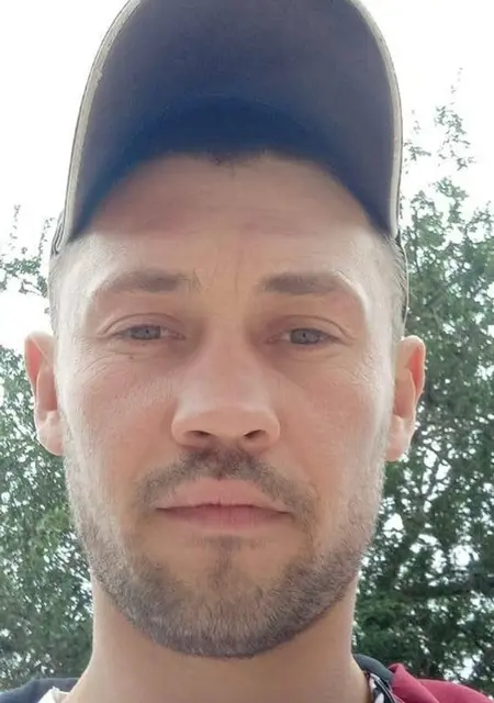 Руслан из Николаева, мне 31, познакомлюсь без обязательств