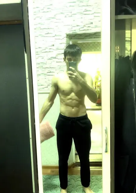 Kaza из Франкфурта-на-майне, мне 20, познакомлюсь на одну ночь