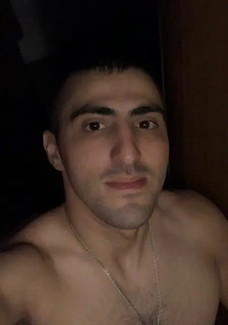 Я Alan, 28 років, знайомлюсь для приємного проведення часу у Макіївці