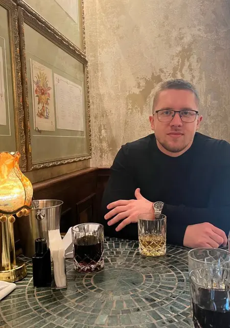 Роман из Львова, мне 27, познакомлюсь без обязательств