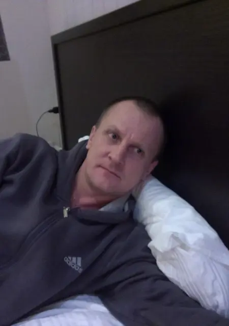 Serjik из Одессы, ищу на сайте знакомства на одну ночь