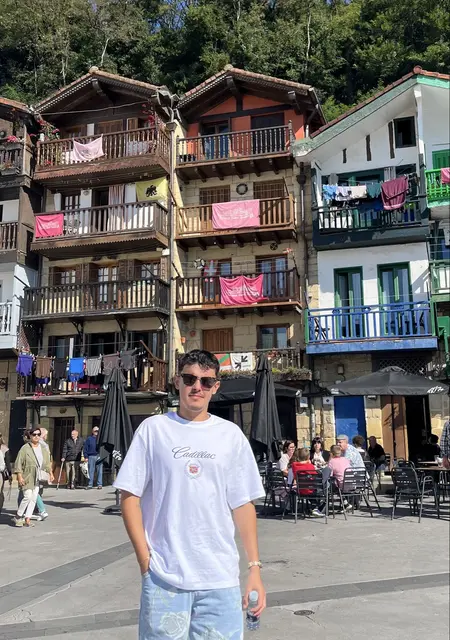 Я , 25, знакомлюсь в Валенсии