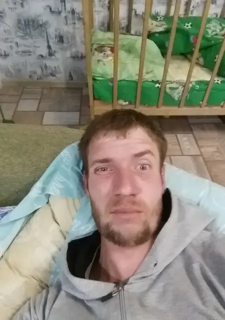 Денис из Нововоронцовки, ищу на сайте знакомства без обязательств