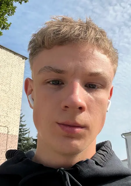 Я Denis, 21, из Гожув-Велькопольски, ищу знакомства без обязательств