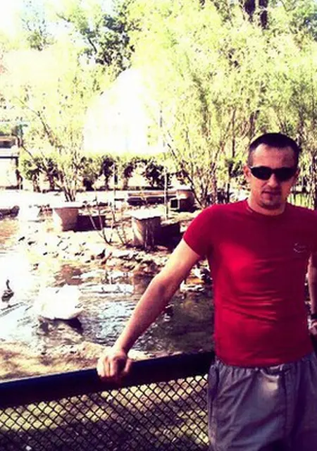 Андрей из Ровно, мне 38, познакомлюсь на одну ночь