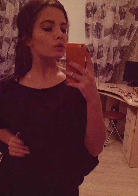 Я Анна, 29, знакомлюсь без обязательств в Кривом Роге