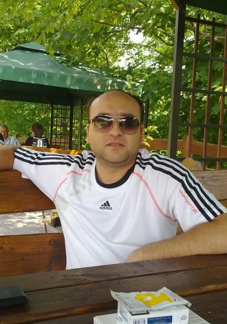 Руслан из Черкасс, ищу на сайте знакомства на одну ночь