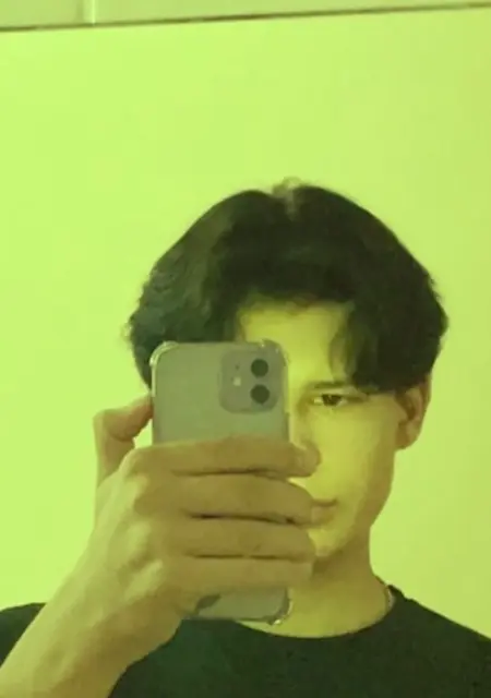 Егор из Макеевки, ищу на сайте знакомства на одну ночь