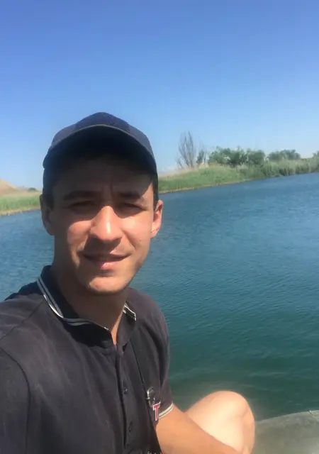 Я Рома, 27, знакомлюсь на одну ночь в Славянске