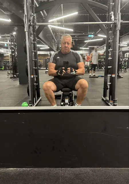 Я Валера, 54, из Днепра, ищу знакомство для приятного времяпровождения