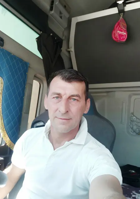 Я Вася, 49, из Мукачева, ищу знакомство для постоянных отношений