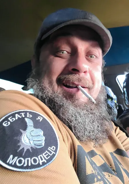 Вовка з Дніпра, мені 45 років, познайомлюсь для спілкування