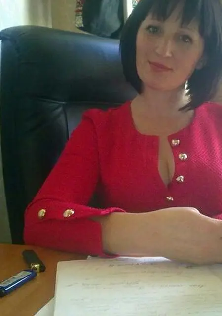 Я Настя, 40 років, знайомлюсь для дружби у Дніпрі