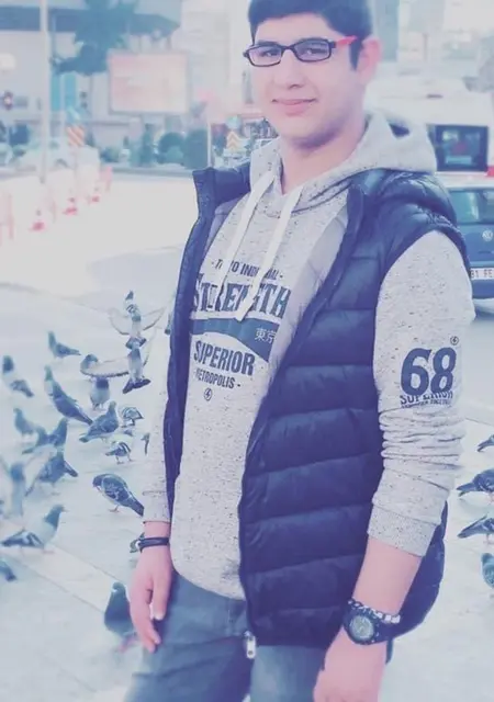 Я Umut, 23, из Денизлящего, ищу знакомства на одну ночь