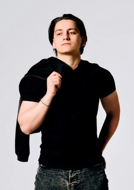 Я Вадим, 22, знакомлюсь для дружбы в Киеве