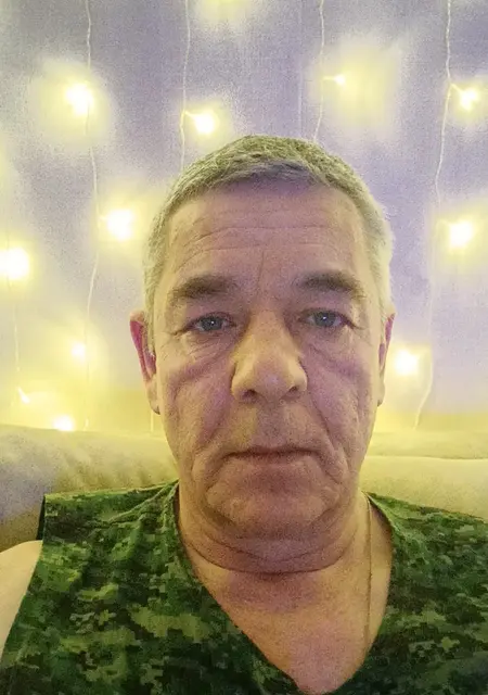 Юрий з Донецька, шукаю на сайті знайомства без зобов'язань