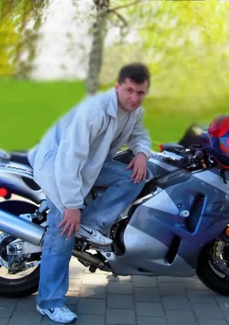 Vetal из Днепра, мне 50, познакомлюсь на одну ночь