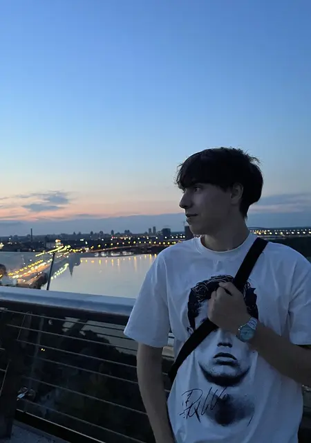 Никита из Днепра, ищу на сайте знакомства на одну ночь