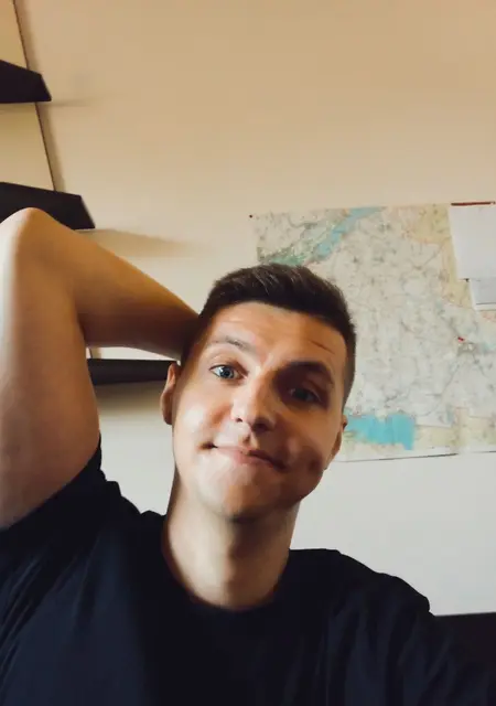 Yan из Кривого Рога, мне 29, познакомлюсь для открытые отношения