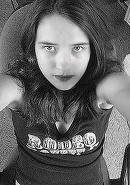 Я Оксана, 22 років, знайомлюсь для вірт у Павлоград