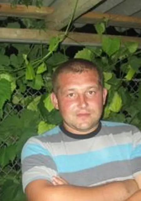 Я Денис, 37 років, знайомлюсь без зобов'язань у Хмельницькому