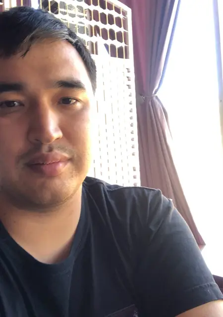 Руслан из Атырау, ищу на сайте открытые отношения