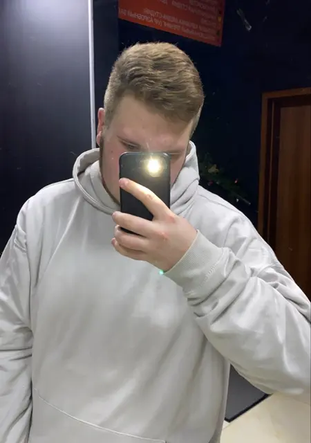 Я Даня, 20, из Одессы, ищу знакомства без обязательств