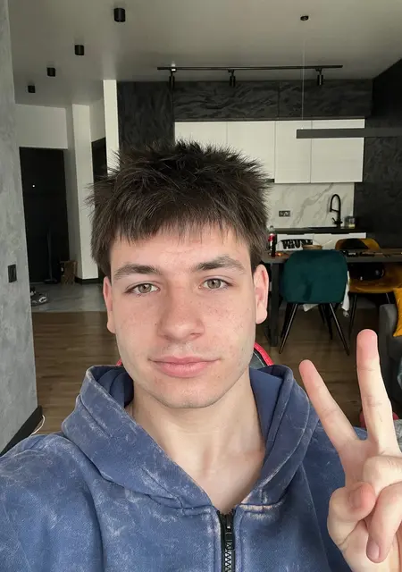 Святік из Львова, мне 20, познакомлюсь на одну ночь