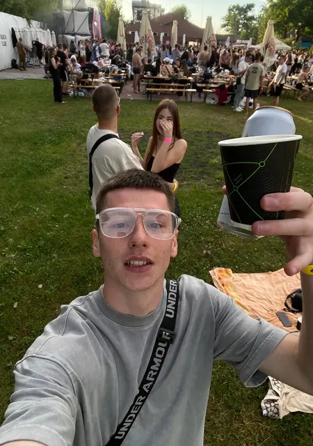 Дмитро из Львова, ищу на сайте знакомства без обязательств