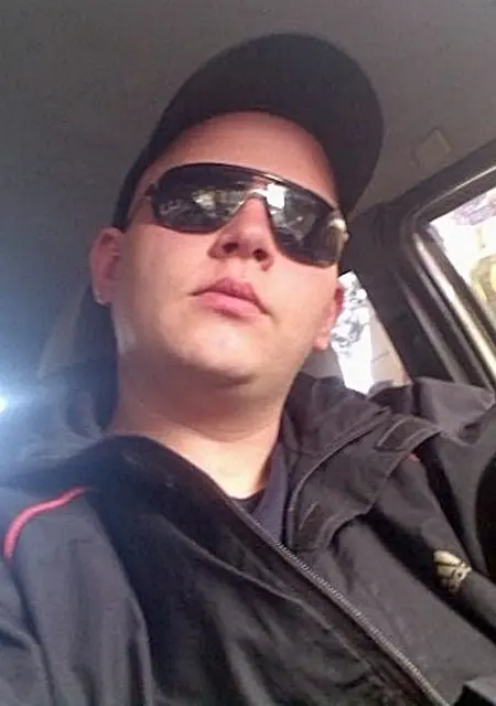 Я Денис, 41, из Львова, ищу знакомство для дружбы