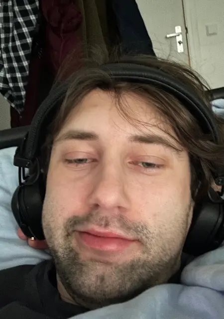 Я Dmytro, 27 років з Кам'янського, шукаю знайомство для постійних стосунків