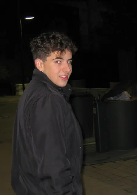 Hugo из Барселоны, ищу на сайте знакомства на одну ночь