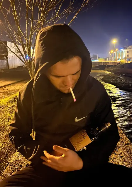 Я Kara, 25, знакомлюсь без обязательств в Дюздже