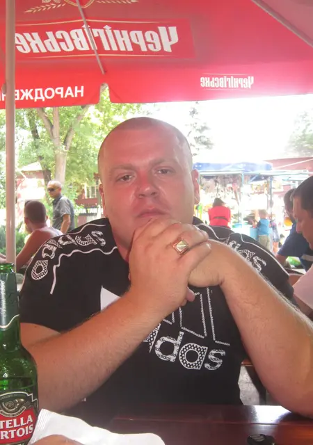 Дмитрий з Кам'янського, мені 47 років, познайомлюсь на одну ніч