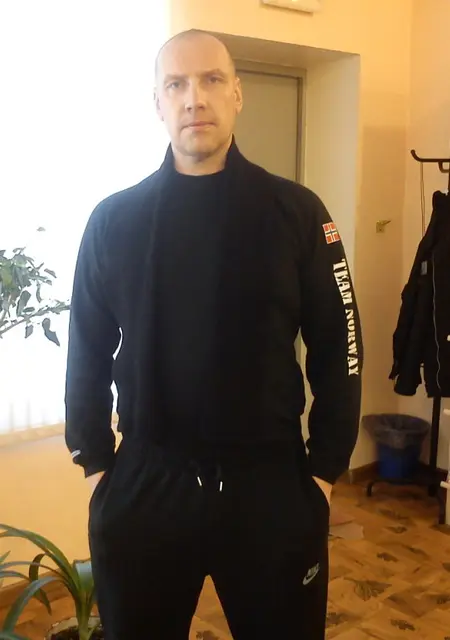 Александр из Бобруйска, ищу на сайте приятное времяпровождение