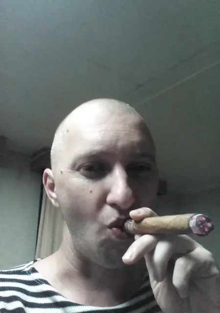 Я Серж, 44, знакомлюсь для приятного времяпровождения в Херсоне