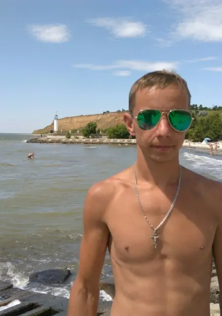 Я Oleg, 42, знакомлюсь для дружбы в Виннице