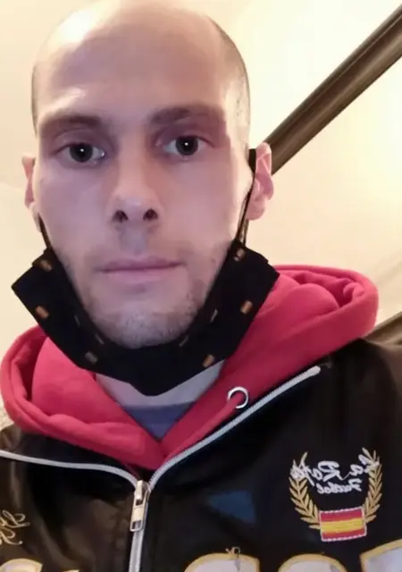 Я Cris, 35, знакомлюсь без обязательств в Хихон