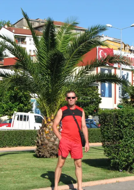 Я Роман, 53, знакомлюсь без обязательств в Херсоне