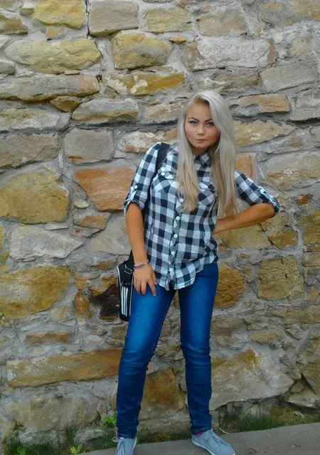 Менің құрбымның құрбысын ренжітті