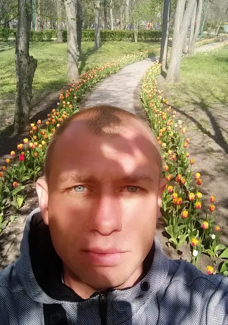 Геннадій из Кропивницкого, ищу на сайте знакомства на одну ночь