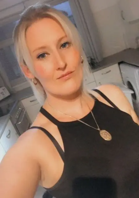 Donna from London, 35 years old, ready to meet