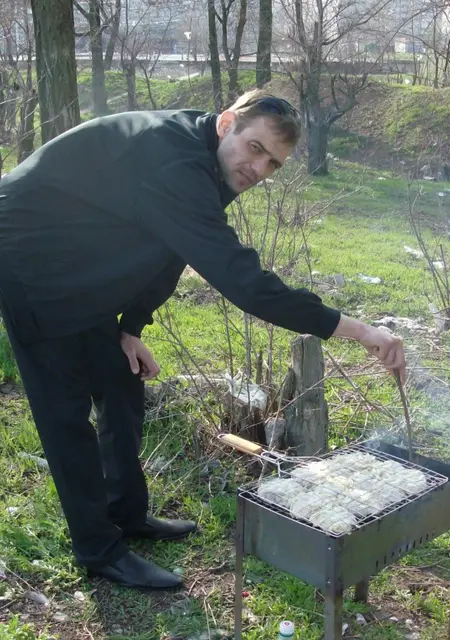 Александр из Мариуполя, мне 45, познакомлюсь на одну ночь