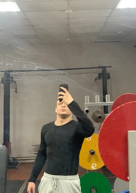 Еремей из Берлина, мне 19, познакомлюсь для вирта