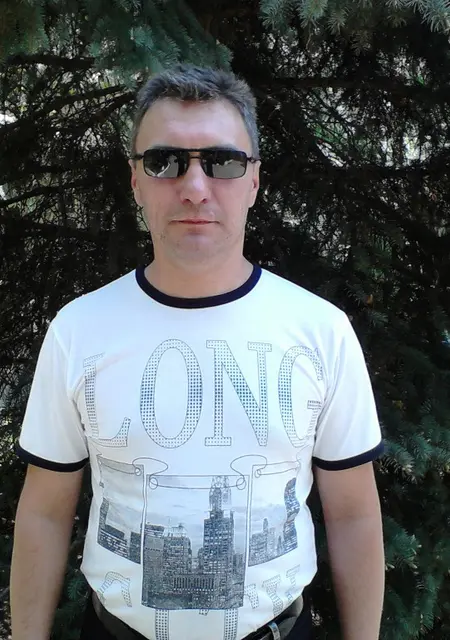 Я Олег, 50, знакомлюсь для общения в Горловке