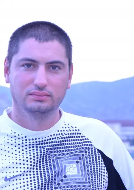 Я Дмитрий, 40, из Прилук, ищу знакомство для приятного времяпровождения