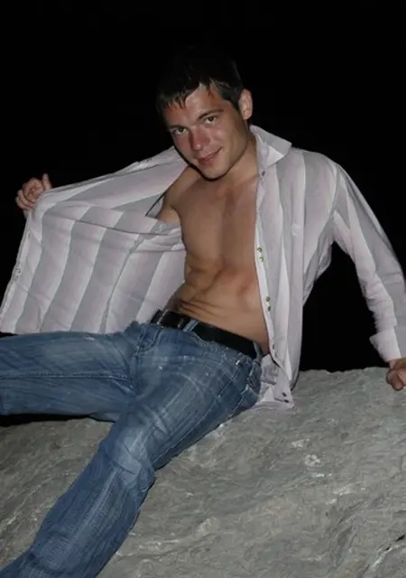 Я Dima, 40, знакомлюсь на одну ночь в Харькове