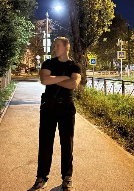 Иван из Амстердама, ищу на сайте постоянные отношения