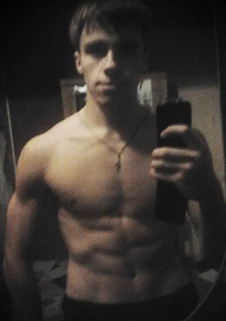 Alex из Харькова, мне 32, познакомлюсь для дружбы