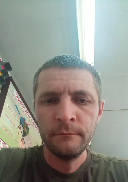 Я Дмитрий, 41 років, знайомлюсь без зобов'язань у Івано-Франківську